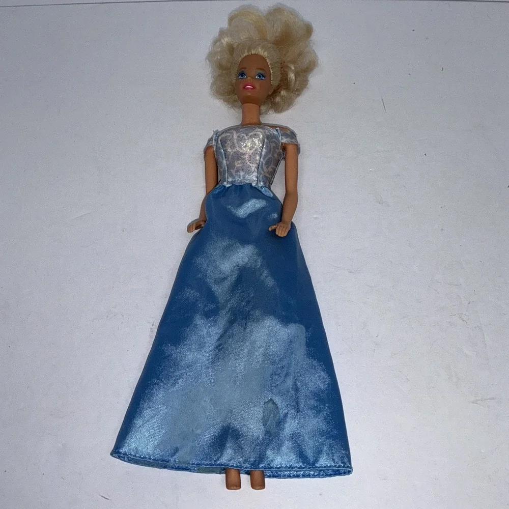 Barbie Doll Blue Glitter Princess Ball‎ Gown Mattel 1966 Body Blonde